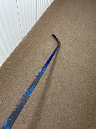 Senior Bauer Pulse Right Handed Hockey Stick P28 87 Flex (New)