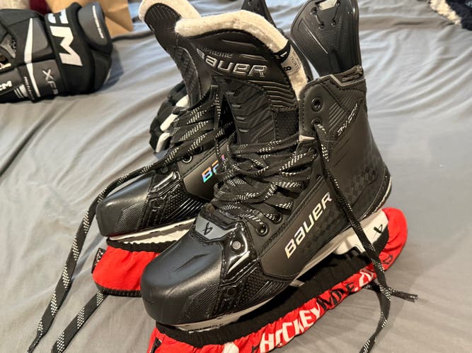 Bauer Supreme Shadow Hockey Skates Regular Width 8 (Used)