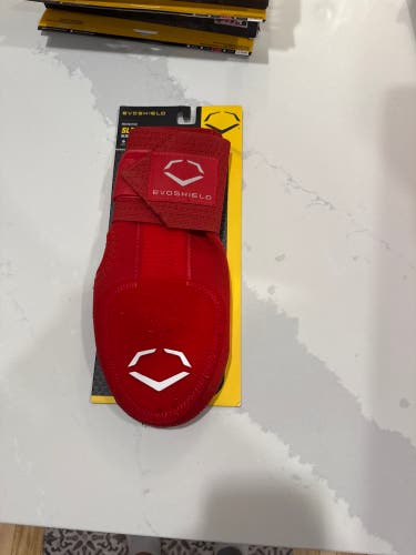 (D1 Issued) Senior Red EvoShield Sliding Mitt (New)