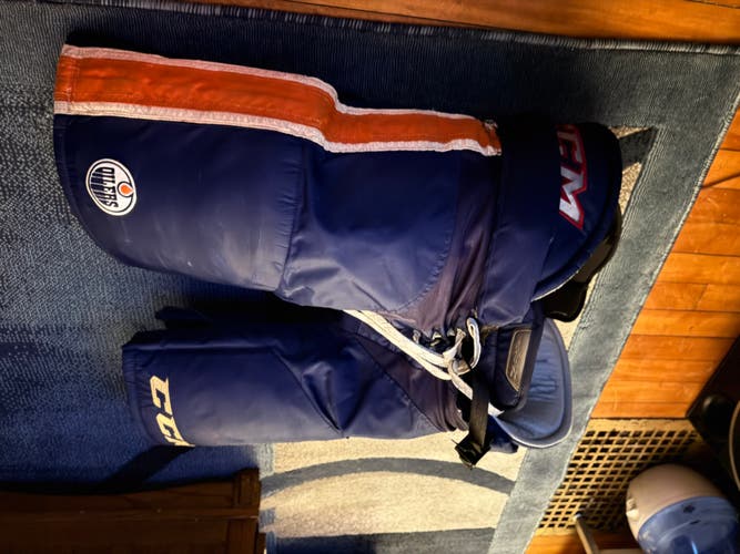 Men's Senior Large CCM RBZ Hockey Pants Pro Stock (Used)