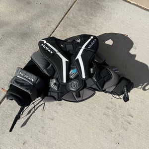 Medium Vaughn Velocity V9 Goalie Chest Protector (Used)