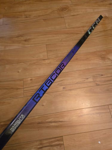 CCM Ribcor Trigger 8 Pro Shaft (85 Flex)