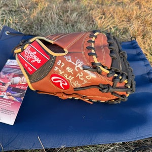 Rawlings Benito Santiago Autograph Catcher's Mitt 33" (New)