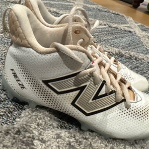 Kids 3Y (Big Kids / Youth) Youth New Balance Freeze 4.0 Mid Top (Used)