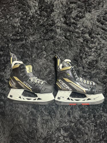 CCM Tacks AS-590 Hockey Skates Regular Width 8 (New)