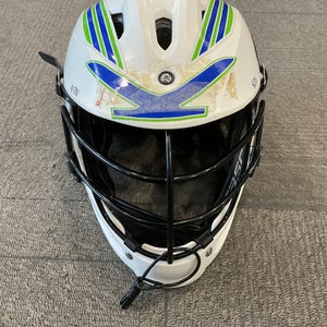Used Warrior BURN JR Lacrosse Helmet White One Size 11614-S000227200