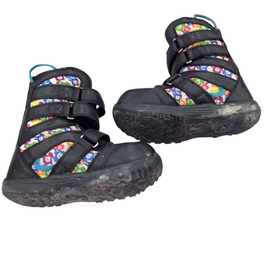 Used Burton YOUTH BOOTS Girls Snowboard Boots Black Junior 05 11760-S000085459