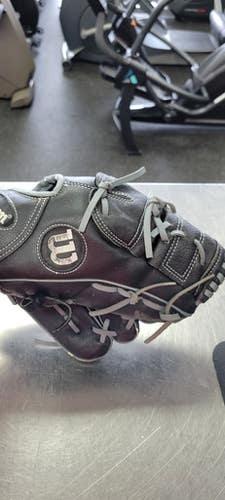 Used Wilson A2115 BB/SB Glove RH Throw Black 12" 11497-C000154341