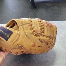 Used Spalding 43-483 FRED WHITFIELD BB/SB First Base RH Throw Brown 12" 11497-C000154342