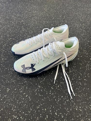 Used Under Armour INTELLIKNIT Adult FB Cleats White Senior 13 11849-S000034523
