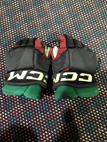Used CCM Arizona HGTKPP Gloves 15"