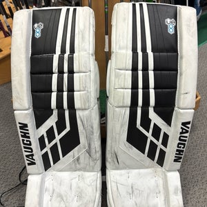 26" + 2" Vaughn Velocity VE8 jr (Used) White Junior Goalie Leg Pads ice hockey goal