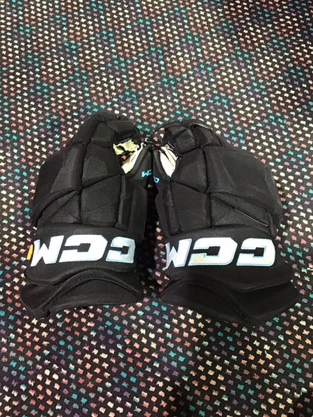 Lightly Used CCM Utah HGPJSPP Gloves 15" Pro Stock