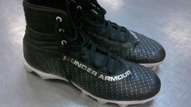 Used Under Armour Adult FB Cleats Black Senior 13 11339-S000197013