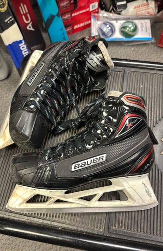 6.5 EE Bauer Vapor X700 Used Senior ice Hockey goal Goalie Skates 6.5EE
