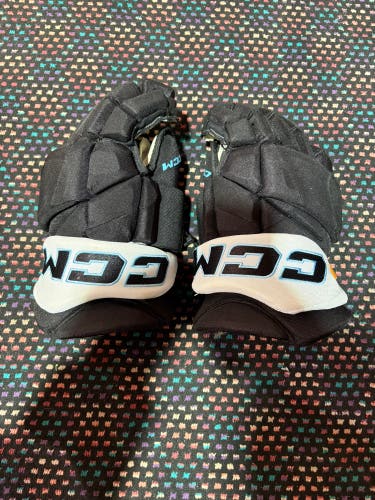 Utah Hockey Club CCM HGPJSPP Gloves 14" Pro Stock (Used)