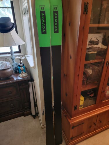 2024 Armada All Mountain Declivity 92 Ti Skis Max Din 14 (Used)