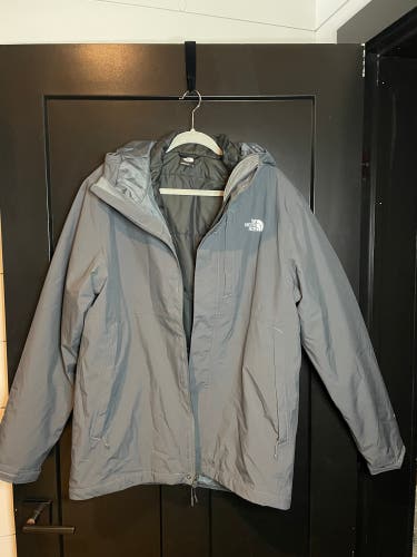 Grey/Black - The North Face Men’s Lone Peak Triclimate 2 Jacket (Like-New)