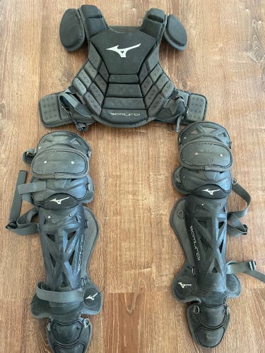 Mizuno Samurai Catcher's Set (Used)
