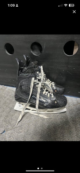 2024 Bauer Supreme Mach Hockey Skates 8.5 (Used)