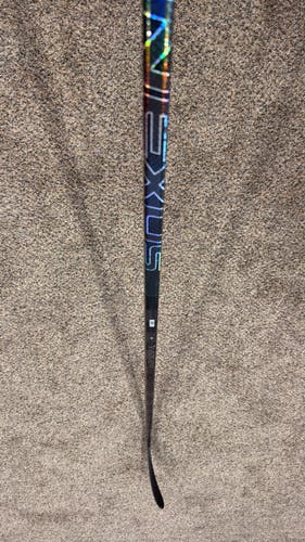 BAUER Nexus Tracer RH P28M 70 Flex Pro Stock (Used)