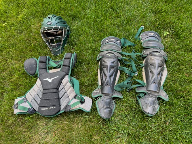 Mizuno Samurai Catcher's Set (Used) - Green/Black