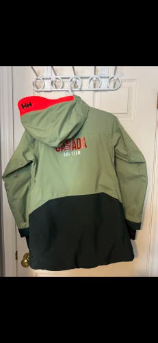 Green Women's Adult Medium Helly Hansen Jacket (Used)