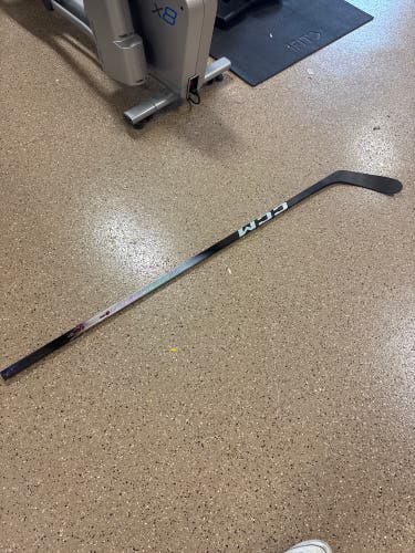 Senior CCM JetSpeed FT8 Pro Right Handed Hockey Stick P28 75 Flex (Used)