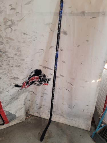 Senior Bauer Proto2 Right Handed Hockey Stick P92 77 Flex Pro Stock (Used)