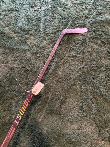 New Senior CCM FT Ghost Hockey Stick RH P29 70 Flex | 66.5"