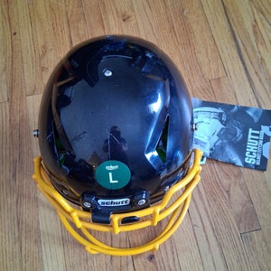 Youth Large Schutt Vengeance A3 black Helmet (New)