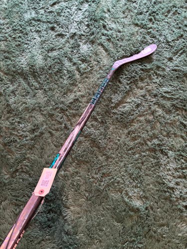 New Intermediate Bauer Twitch Hockey Stick RH P28 55 Flex | 63"