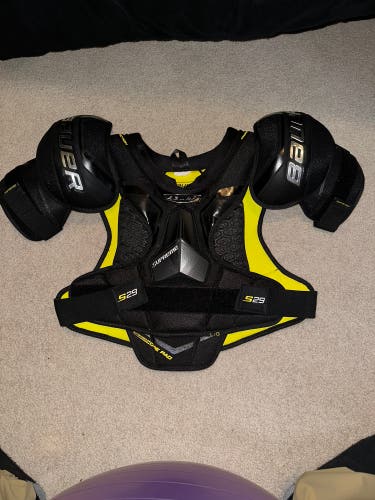 New Large Senior Bauer Supreme S29 Shoulder Pads