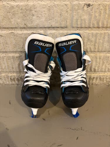 Bauer XLP Hockey Skates 6 (Used)