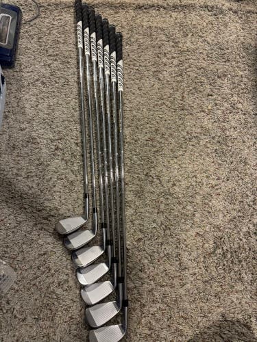 Men's 2025 TaylorMade P-790 Right Handed Iron Set Stiff Flex (Used)