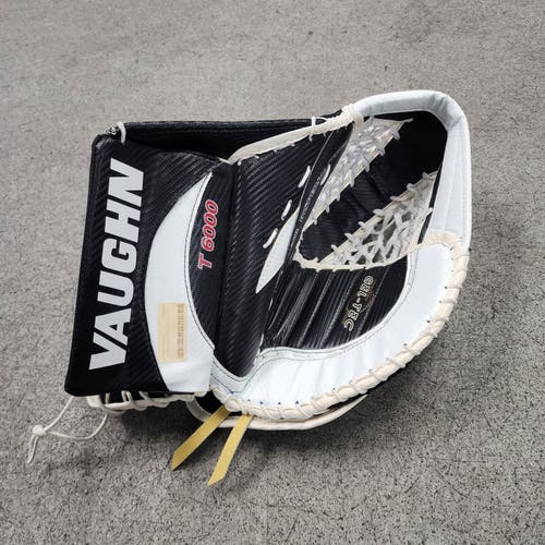 Vaughn Legacy T 6000 Senior Goalie Glove (New)