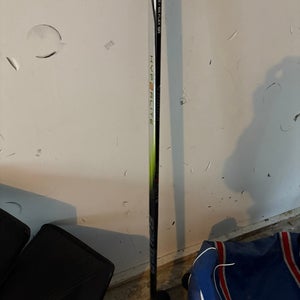 Senior Bauer Vapor Hyperlite 2 Left Hand Hockey Stick P92 (Used)