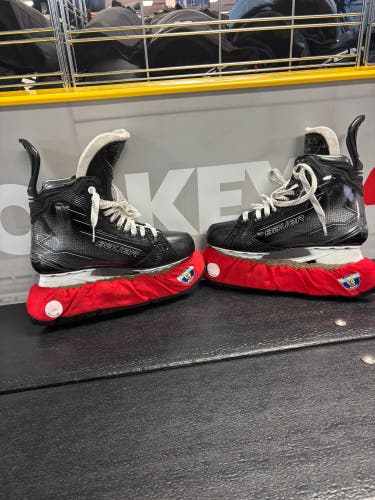 2024 Bauer Supreme M50 Pro Hockey Skates 8.5 (Used)