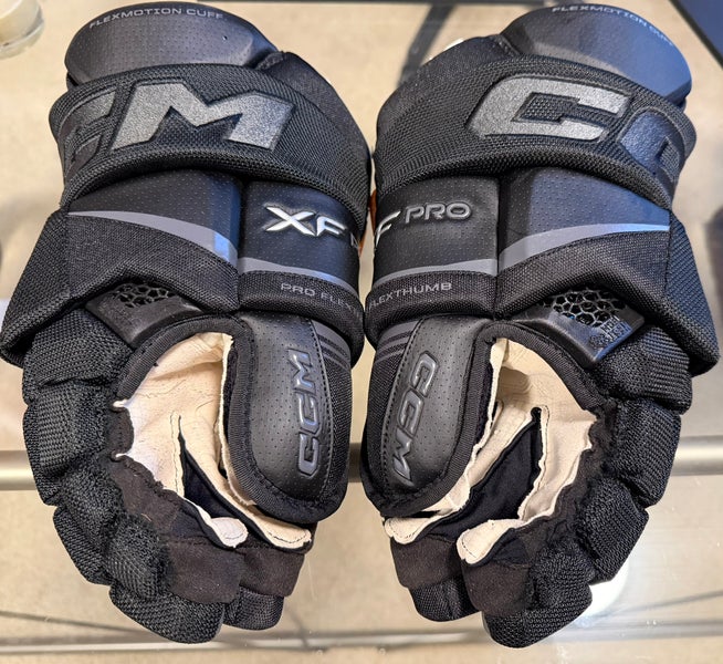 CCM Tacks XF Pro Gloves 14" (Used)