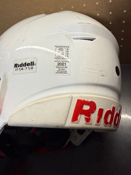 Riddell speed flex diamond size Medium 7 1-4, 7 1-2 | SidelineSwap