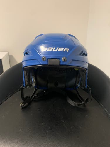 USED LIKE NEW Large Bauer IMS 11.0 Helmet HECC THE END OF 11/2021 ……….