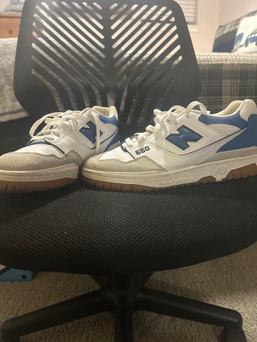 White Men's Size M 11.0 (W 12.0) Adult New Balance 550 Shoes (Used)