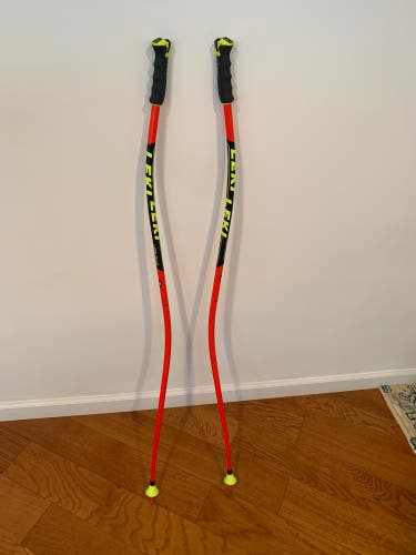 Leki Wolrd Cup SG speed Carbon fiber 50in (125cm) Leki Racing Ski Poles (Excellent condition)
