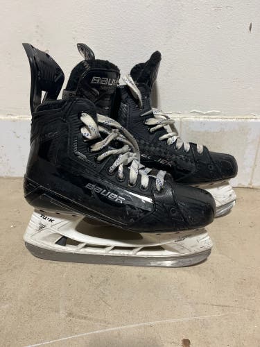 2022 Bauer Supreme Mach Hockey Skates Regular Width 6.5 (Used)