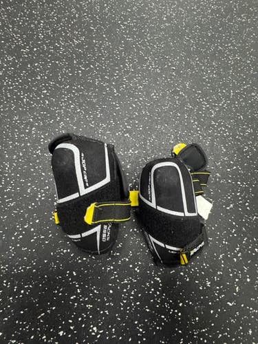 Used CCM 9550 TACKS Youth Elbow Pads SM 11849-S000034570