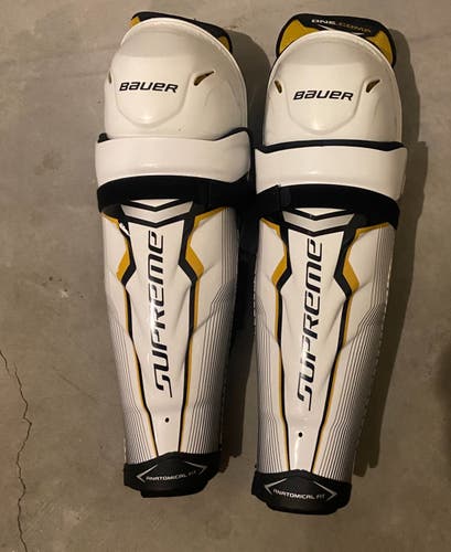 New Bauer Supreme One Comp Shin Pads - 16"