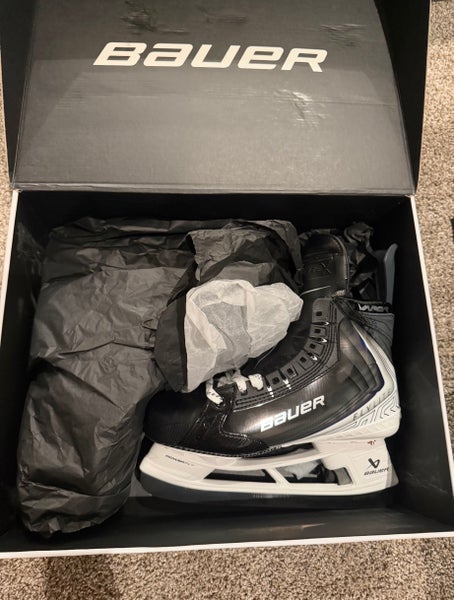 2025 Bauer Vapor Flylite Hockey Skates Regular Width 9.5 (New)
