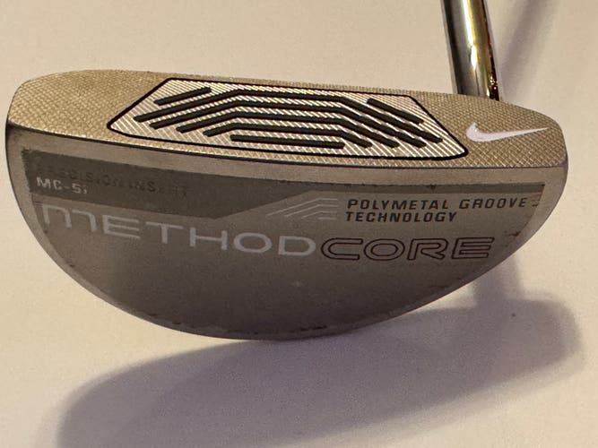 Nike Method Core MC5i Mallet Right Handed Putter 35" (Used)