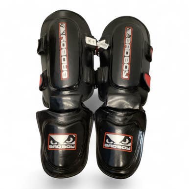 BAD BOY Martial Arts Shin Pads XL 11443-S000201037