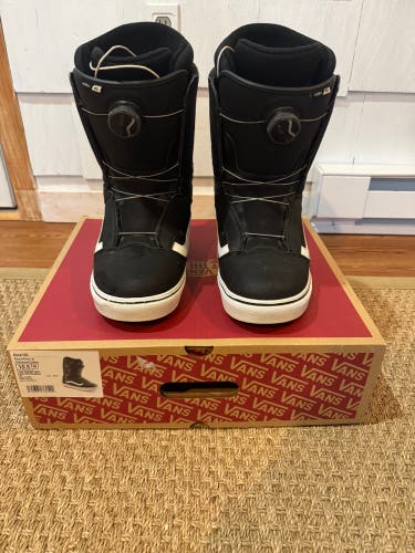 Men's Size M 10.5 (W 11.5) Vans Aura OG Snowboard Boots Soft Flex (Used)